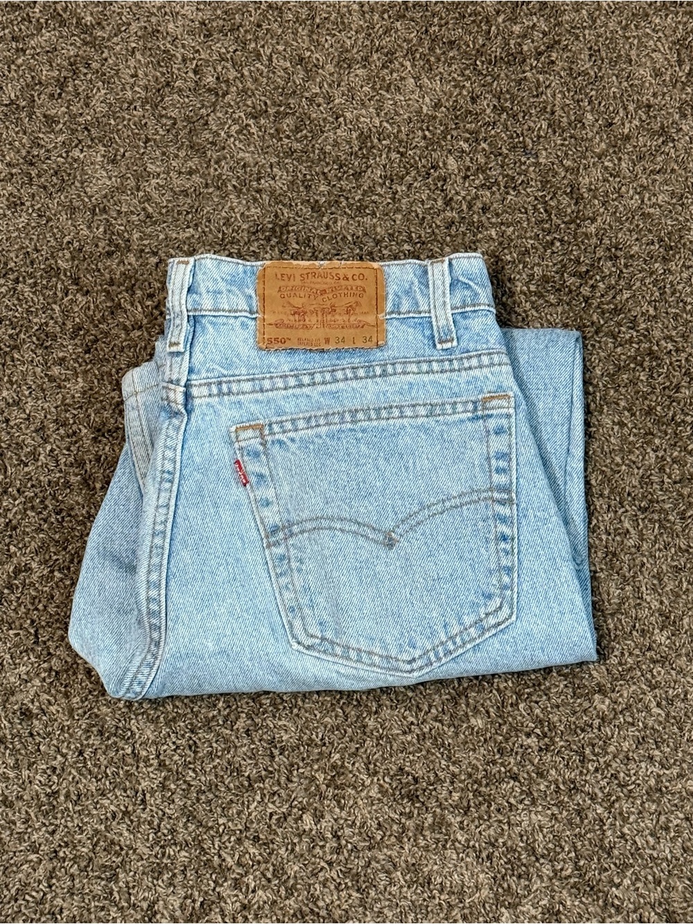Levi’s 550 Relaxed Fit Light Wash Men’s Jeans 34x34 (fits 33x25) Vintage 90s USA